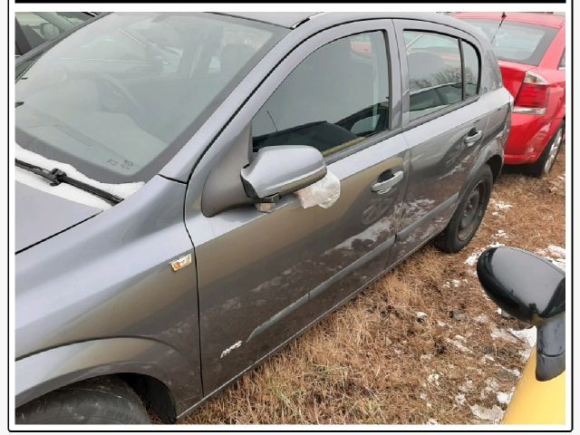 bontott OPEL ASTRA H Bal hátsó Fixüveg (Ajtóban)