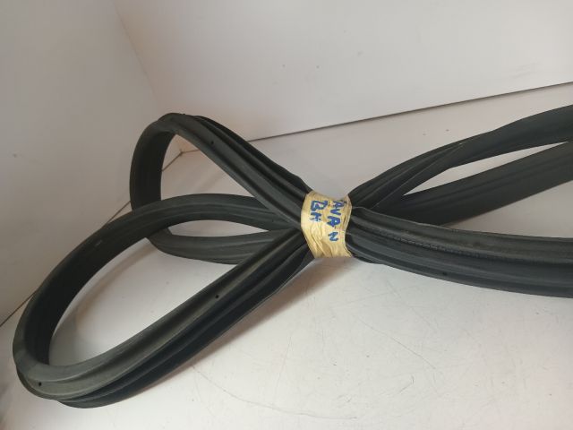 bontott OPEL ASTRA H Bal hátsó Gumikéder