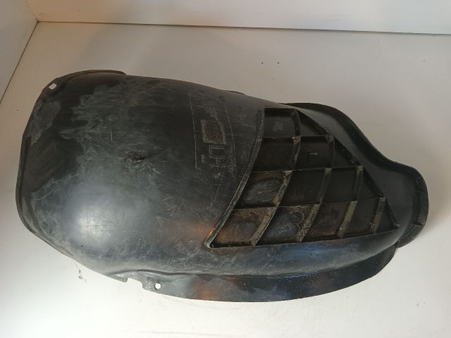 bontott OPEL ASTRA H Bal hátsó Hátsó Dobbetét (Kerékjárati, Műanyag)