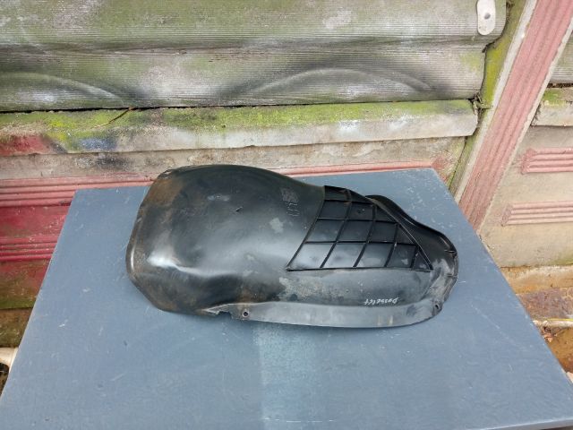 bontott OPEL ASTRA H Bal hátsó Hátsó Dobbetét (Kerékjárati, Műanyag)