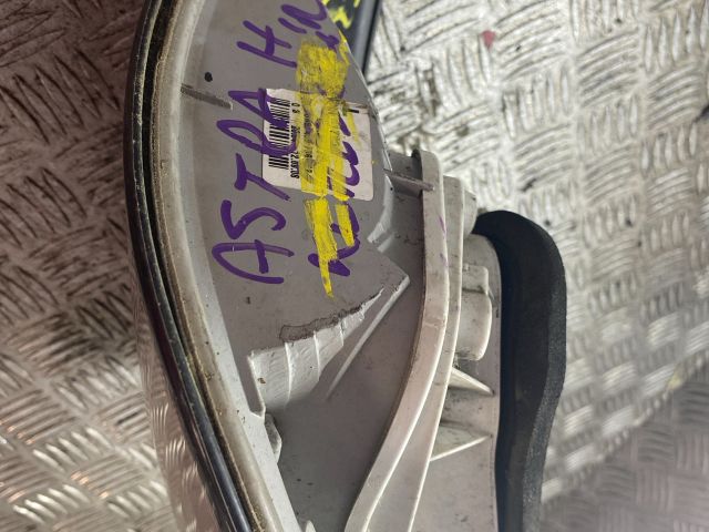 bontott OPEL ASTRA H Bal Hátsó Lámpa