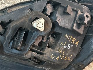 bontott OPEL ASTRA H Bal Hátsó Lámpa