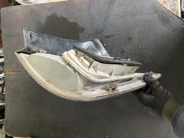 bontott OPEL ASTRA H Bal Hátsó Lámpa