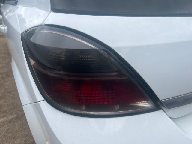 bontott OPEL ASTRA H Bal Hátsó Lámpa