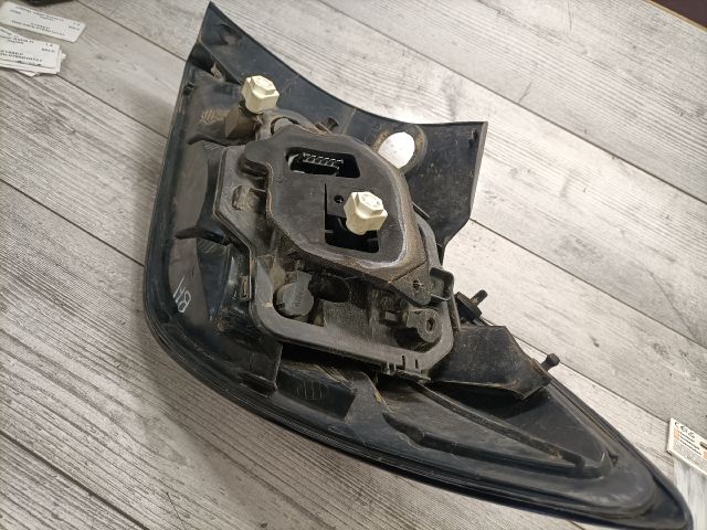 bontott OPEL ASTRA H Bal Hátsó Lámpa