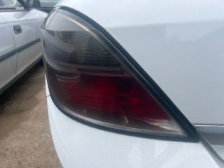 bontott OPEL ASTRA H Bal Hátsó Lámpa