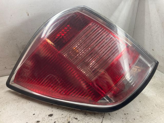 bontott OPEL ASTRA H Bal Hátsó Lámpa