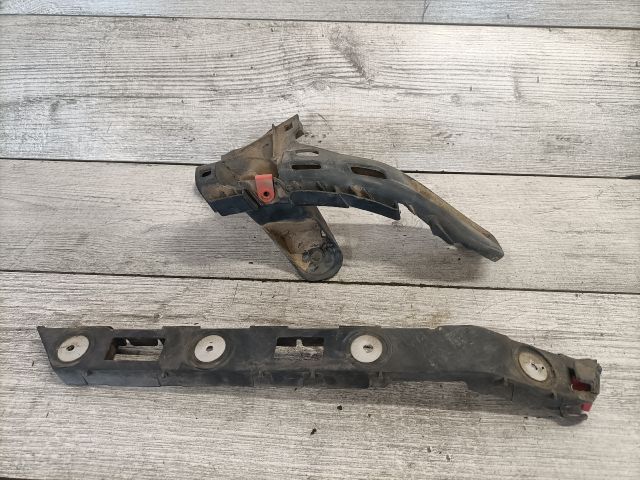 bontott OPEL ASTRA H Bal hátsó Oldal Lökhárító Tartó (Műanyag)