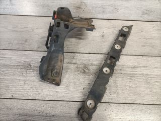 bontott OPEL ASTRA H Bal hátsó Oldal Lökhárító Tartó (Műanyag)