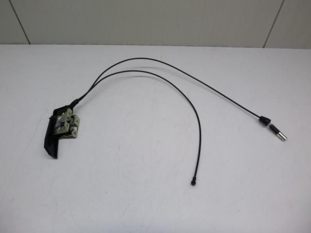 bontott OPEL ASTRA H Bal hátsó Ülés Rögzítő