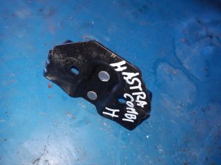 bontott OPEL ASTRA H Bal hátsó Zsanér