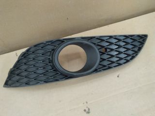 bontott OPEL ASTRA H Bal Ködlámpa Rács