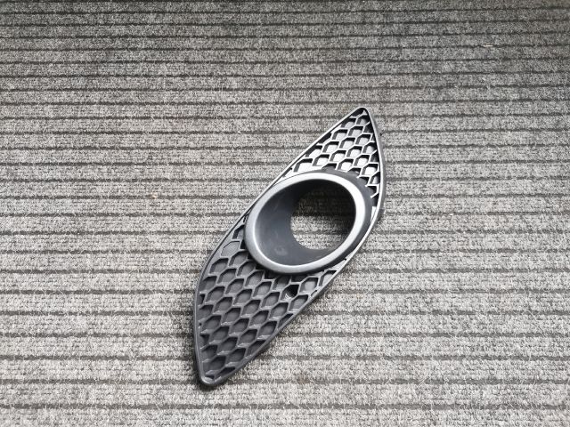 bontott OPEL ASTRA H Bal Ködzárófény Keret