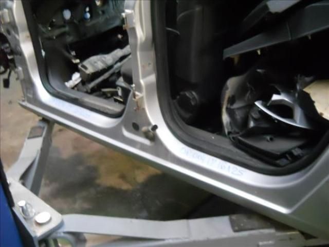 bontott OPEL ASTRA H Bal Küszöb