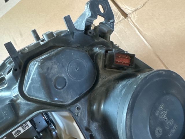 bontott OPEL ASTRA H Bal Xenon Fényszóró