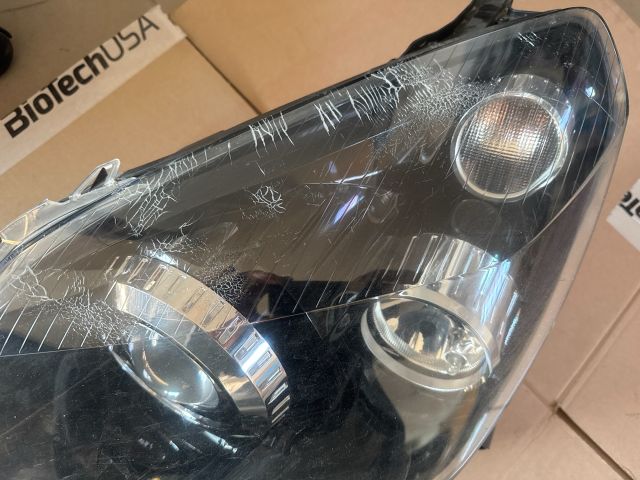 bontott OPEL ASTRA H Bal Xenon Fényszóró