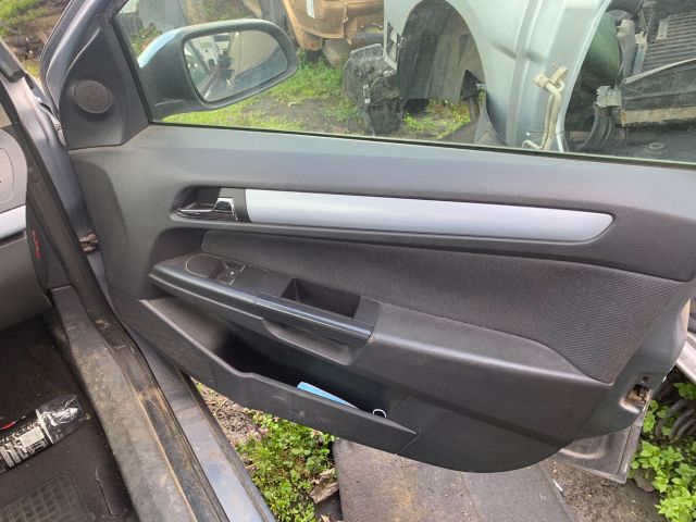 bontott OPEL ASTRA H Beltér Világítás Első