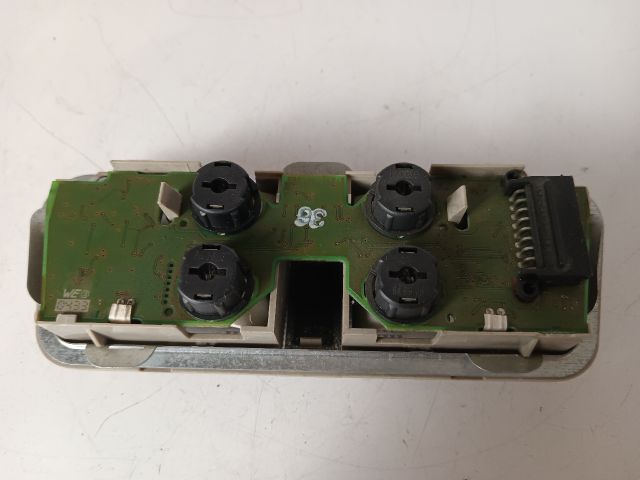 bontott OPEL ASTRA H Beltér Világítás Első