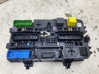 bontott OPEL ASTRA H Biztosítéktábla Csomagtér