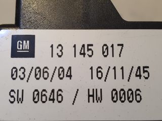 bontott OPEL ASTRA H Biztosítéktábla Csomagtér