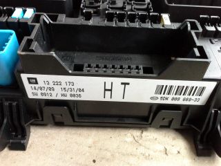 bontott OPEL ASTRA H Biztosítéktábla Csomagtér