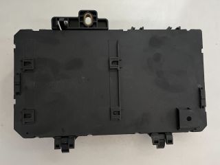 bontott OPEL ASTRA H Biztosítéktábla Csomagtér