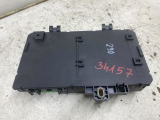 bontott OPEL ASTRA H Biztosítéktábla Csomagtér