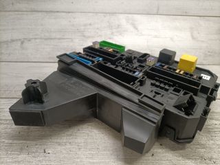 bontott OPEL ASTRA H Biztosítéktábla Csomagtér