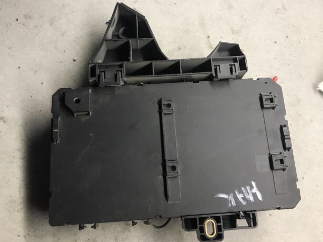 bontott OPEL ASTRA H Biztosítéktábla Csomagtér