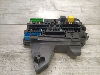 bontott OPEL ASTRA H Biztosítéktábla Csomagtér