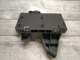 bontott OPEL ASTRA H Biztosítéktábla Csomagtér