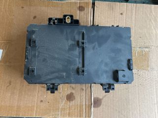 bontott OPEL ASTRA H Biztosítéktábla Csomagtér