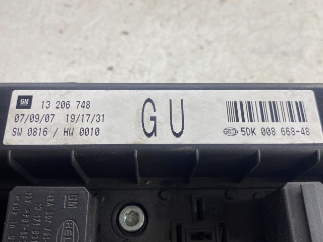 bontott OPEL ASTRA H Biztosítéktábla Doboz