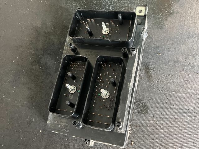 bontott OPEL ASTRA H Biztosítéktábla Doboz