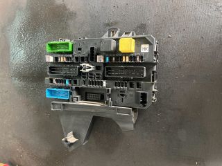 bontott OPEL ASTRA H Biztosítéktábla Doboz