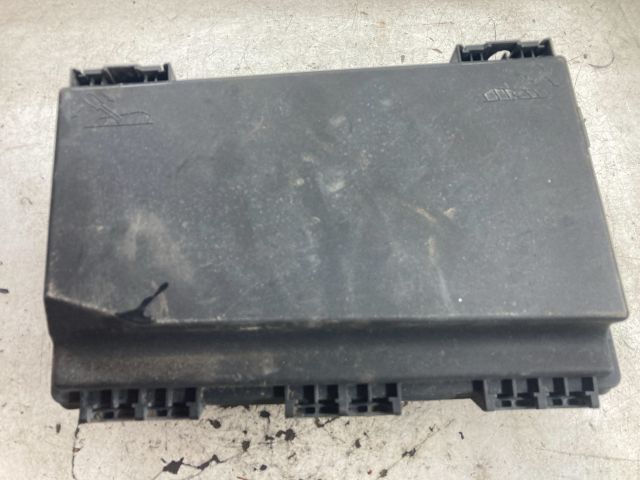 bontott OPEL ASTRA H Biztosítéktábla Doboz