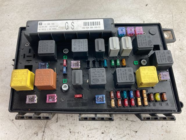 bontott OPEL ASTRA H Biztosítéktábla Doboz