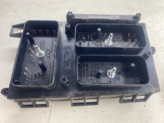 bontott OPEL ASTRA H Biztosítéktábla Doboz