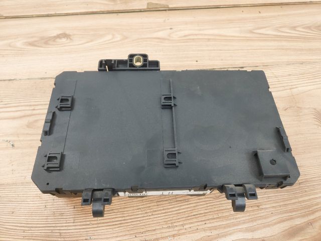 bontott OPEL ASTRA H Biztosítéktábla Utastér