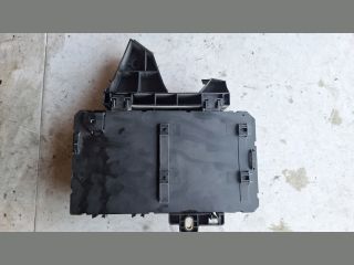 bontott OPEL ASTRA H Biztosítéktábla Utastér