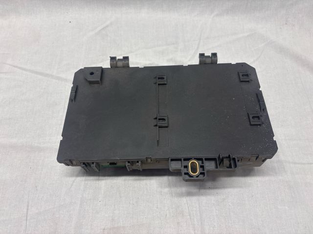 bontott OPEL ASTRA H Biztosítéktábla Utastér