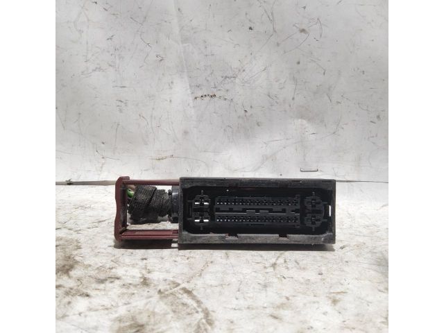 bontott OPEL ASTRA H Csatlakozó