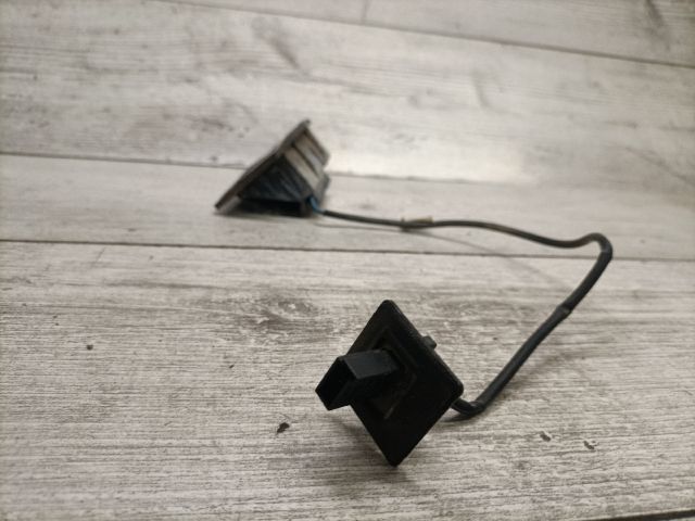 bontott OPEL ASTRA H Csomagtér Nyitó Kar / Gomb