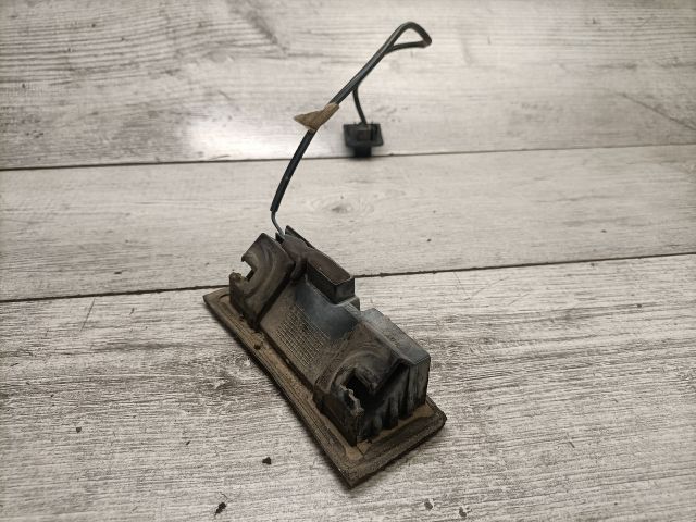 bontott OPEL ASTRA H Csomagtér Nyitó Kar / Gomb