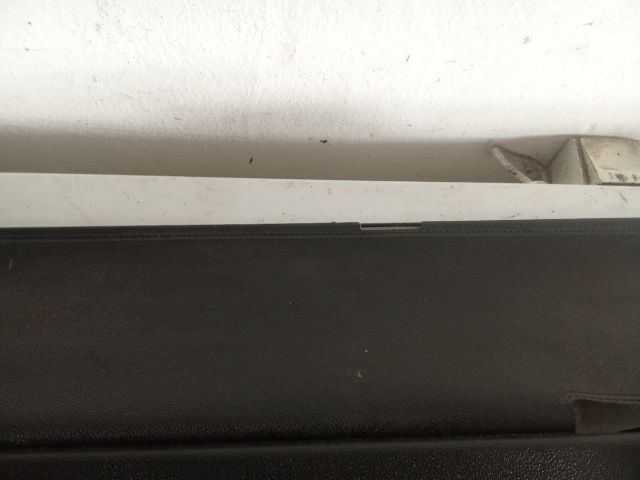 bontott OPEL ASTRA H Csomagtér Roló