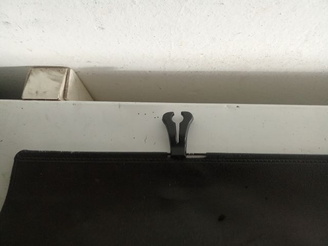 bontott OPEL ASTRA H Csomagtér Roló