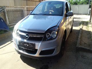 bontott OPEL ASTRA H Csomagtér Világítás