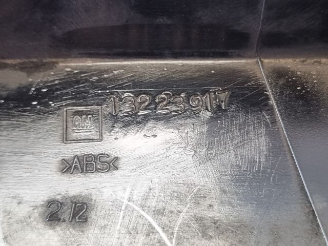 bontott OPEL ASTRA H Csomagtérajtó Díszléc