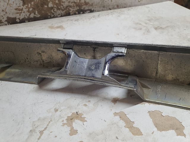 bontott OPEL ASTRA H Csomagtérajtó Díszléc