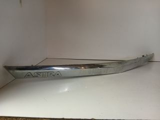 bontott OPEL ASTRA H Csomagtérajtó Díszléc